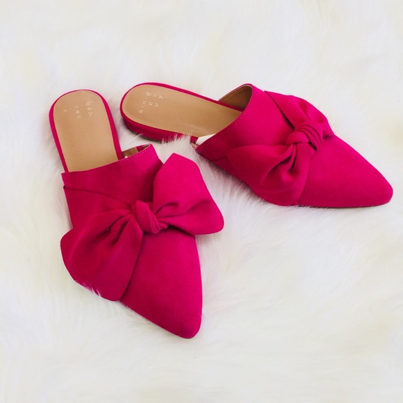 bow tie mules